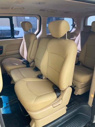 HVX 2011 full option silver ក្នុងលឿង ឡានស្អាត អត់បុកប៉ះ អត់ច្រេះ បង់រំលស់ងាយៗ