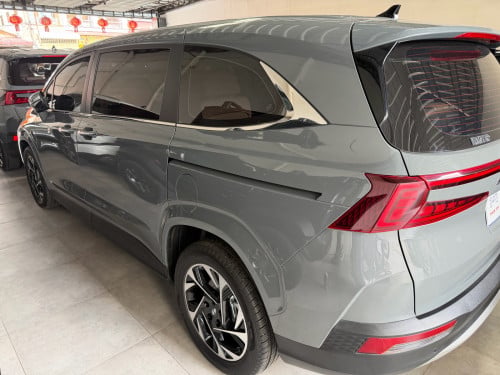 Hyundai Custin VIP ប្រេីបាន 8000km មហាថ្មី ថ្នាំស៊ីនមួយជុំ