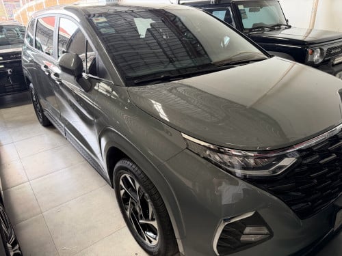 Hyundai Custin VIP ប្រេីបាន 8000km មហាថ្មី ថ្នាំស៊ីនមួយជុំ