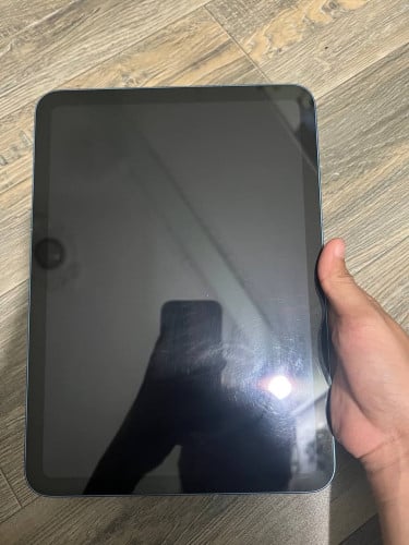 iPad 10th generation សុំណុំហ្សិន ស្ទើតួក្រៅ តម្លៃ 200 ចចារ