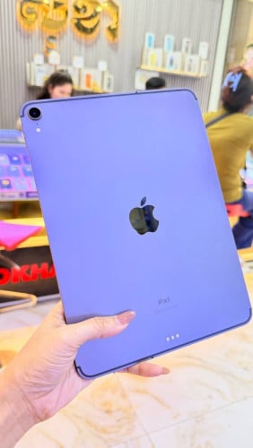 iPad 11” 2018 256G Sim+wifi  395$