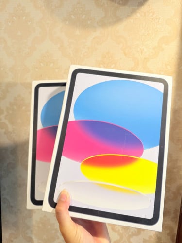 iPad A16 2025 128g LL WiFi+sim ថ្មីប្រអប់