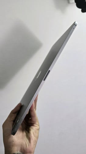 iPad Pro 12.9nich M2 SIM + WiFi 256G XA 99% 729$