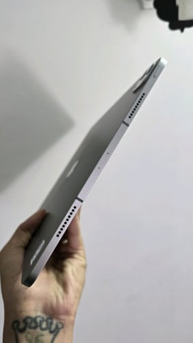 iPad Pro 12.9nich M2 SIM + WiFi 256G XA 99% 729$