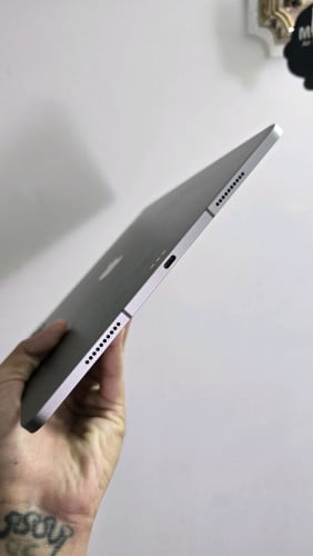 iPad Pro 12.9nich M2 SIM + WiFi 256G XA 99% 729$