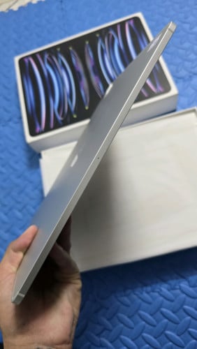 iPad Pro 12.9Nich M2 SIM+WiFi 512G 99% 777$
