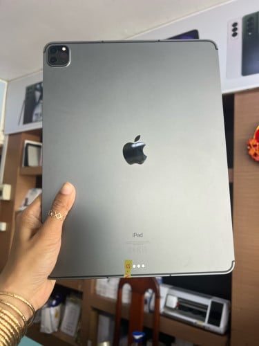 iPad Pro M1 256G 649$ Sim+wifi (12.9inc)