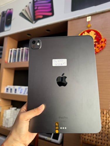 iPad Pro M4 256g WiFi 839$