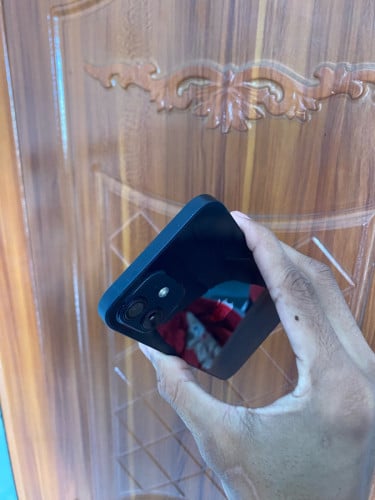 iPhone 12 - មានស្កេនមុខ
