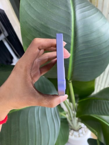 iPhone 12 តម្លៃសមរម្យត្រឹមតែ219$ទេបងៗ🥰សំុណុំសុីន អុឺវ៉ាន់ LLA🥰បងៗអាចឆាតសួរបាន🥰