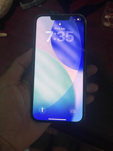 iPhone 13 សាណុំណែន