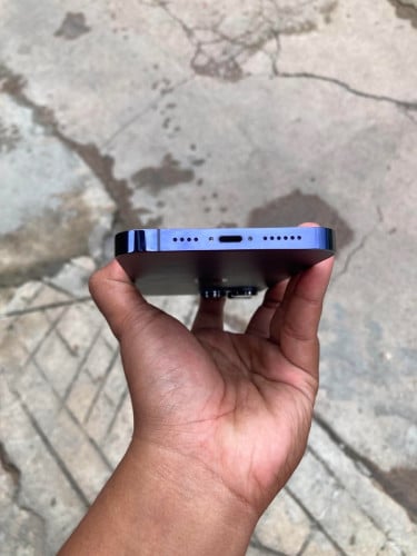 iPhone 14 Pro Max ស្ទើតួតិចៗ
