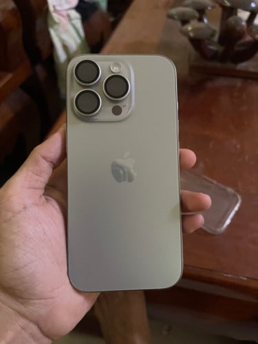 iPhone 16 pro ស្អាត 99% ឆ្លាស់ម៉ាសុីនសាណុំធានា