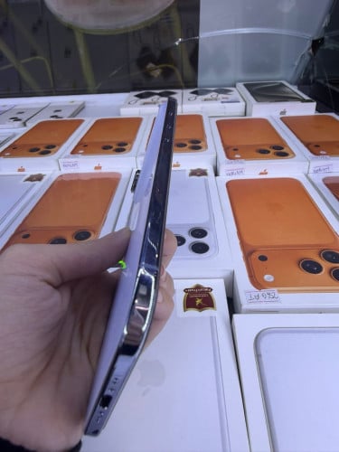iPhone 17 Air, 256GB LL/A,នៅស្អាត99%,ថ្ម100%,សាកថ្ម23ដង