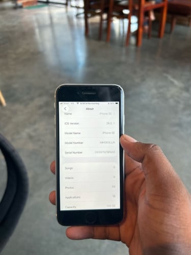 iPhone SE2 128g នៅដំដេីរការទាំងអស់