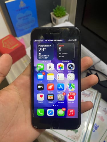 iphone se2 64GB 40$