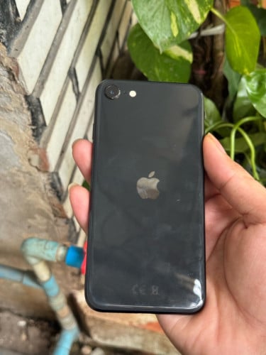 Iphone SE2 QL/A 64G សន្នុំសុីន Scan ថ្ម82% រូបរាងស្អាត 😭 អត់ជាប់អត់មានបញ្ហាអ្វីទាំងអស់