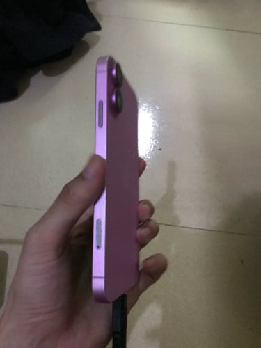 iPhone XR up iPhone 16
