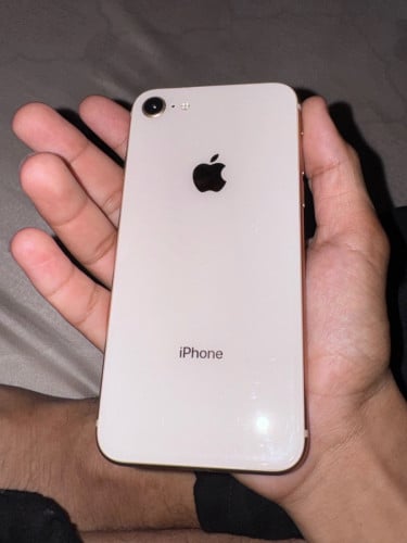 Iphone8Gអេក្រង់សុីន តួនិងសំបកនៅស្អាត ថ្ម១00%