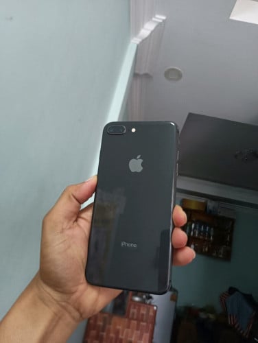 iPhone8Plus អត់ជាប់អីប្រើធម្មតា ថតច្បាស់