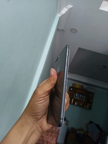 iPhone8Plus អត់ជាប់អីប្រើធម្មតា ថតច្បាស់
