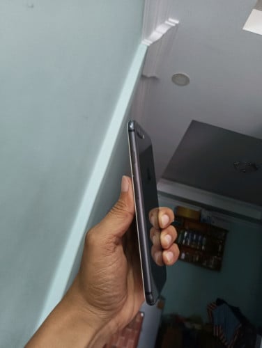 iPhone8Plus អត់ជាប់អីប្រើធម្មតា ថតច្បាស់