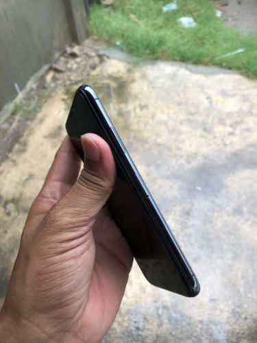 IPhoneX 64G ប្រើម៉ាអេម ថតច្បាស់មុខក្រោយ