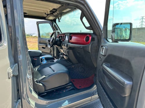 Jeep Wrangler 2019 ក្រដាស់ពន្ធ
