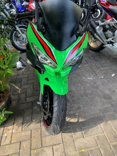 Kawasaki ninja 250 2018 99%
