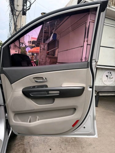 Kia Carnival 2015 Luxury