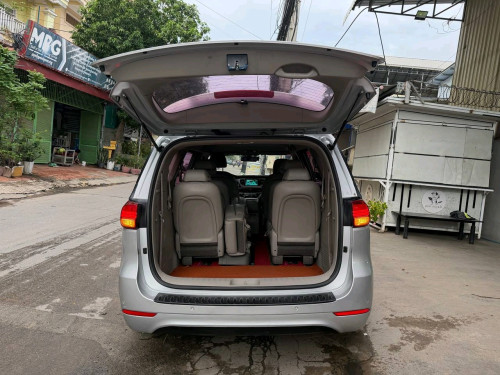 Kia Carnival 2015 Luxury