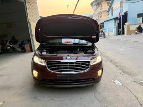 Kia Carnival 2015full option ទ្វាអូតូបី