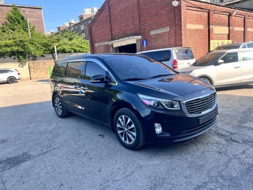 Kia Carnival 2016 ក្នុងលឿងបើក ដំបូល