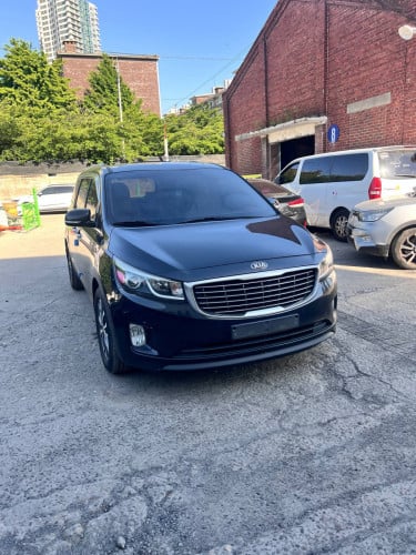 Kia Carnival 2016 ក្នុងលឿងបើក ដំបូល