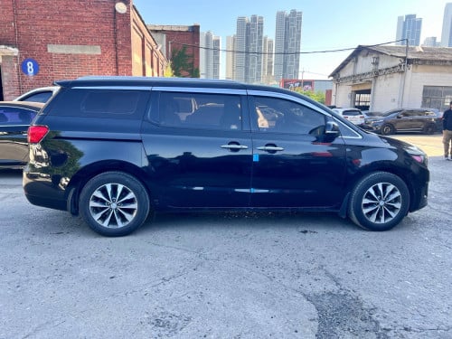Kia Carnival 2016 ក្នុងលឿងបើក ដំបូល