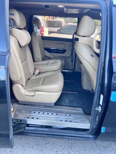 Kia Carnival 2016 ក្នុងលឿងបើក ដំបូល