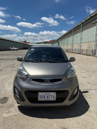 Kia morning 2012 smart key ម្ចាស់ដេីម ទី ១ តំលៃ 7300$