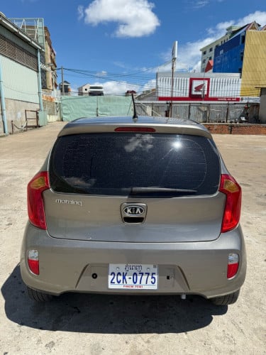 Kia morning 2012 smart key ម្ចាស់ដេីម ទី ១ តំលៃ 7300$