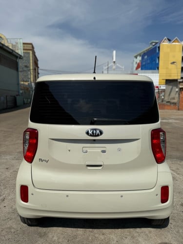 Kia ray 2012 full option smart key ឡានស្អាតអត់បុកប៉ះ អត់ស្ងោរដូរពណ៌ ធានាគ្រប់យ៉ាង 2 ខែ