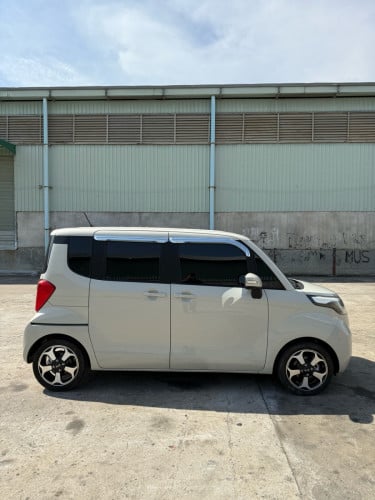 Kia ray 2012 full option smart key ឡានស្អាតអត់បុកប៉ះ អត់ស្ងោរដូរពណ៌ ធានាគ្រប់យ៉ាង 2 ខែ