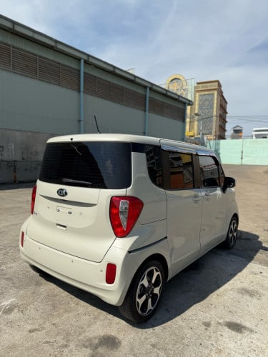 Kia ray 2012 full option smart key ឡានស្អាតអត់បុកប៉ះ អត់ស្ងោរដូរពណ៌ ធានាគ្រប់យ៉ាង 2 ខែ