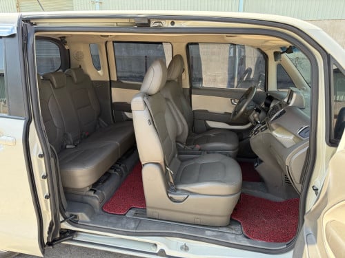 Kia ray 2012 full option smart key ឡានស្អាតអត់បុកប៉ះ អត់ស្ងោរដូរពណ៌ ធានាគ្រប់យ៉ាង 2 ខែ