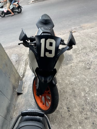 KTM RC 200 ឆ្នាំ 2015