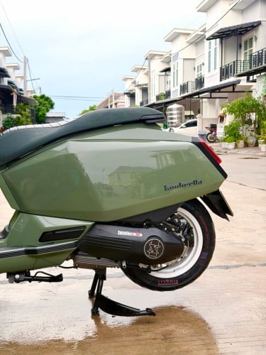 Lambretta X300