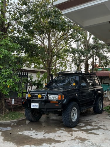 Land 1996 លក់ត្រូវការដូរសេរី អត់បុកអត់ប៉ះ សាច់ដែកស្អាត