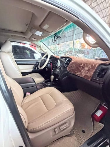 Landcruiser 2010 full option