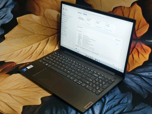 Lenovo IdeaPad V15