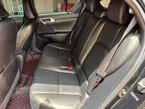 Lexus CT 200h 2012 For Rent /出租