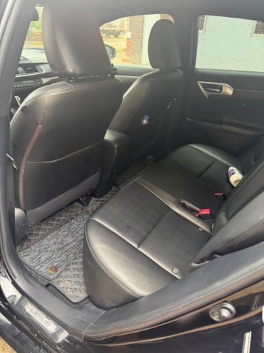 Lexus CT 200h 2012 For Rent /出租