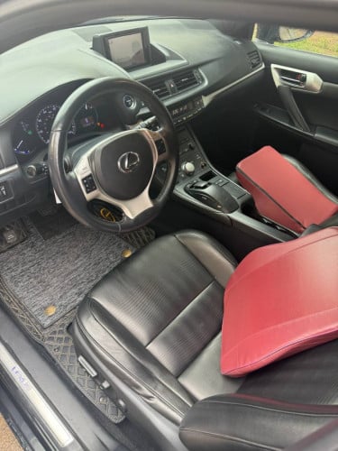 Lexus CT 200h 2012 For Rent /出租